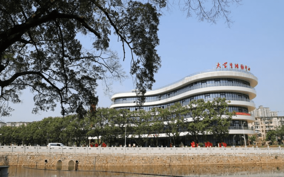 网友建议广西大学设置柳州校区,官方:下一步配合研究论证_异地_高等