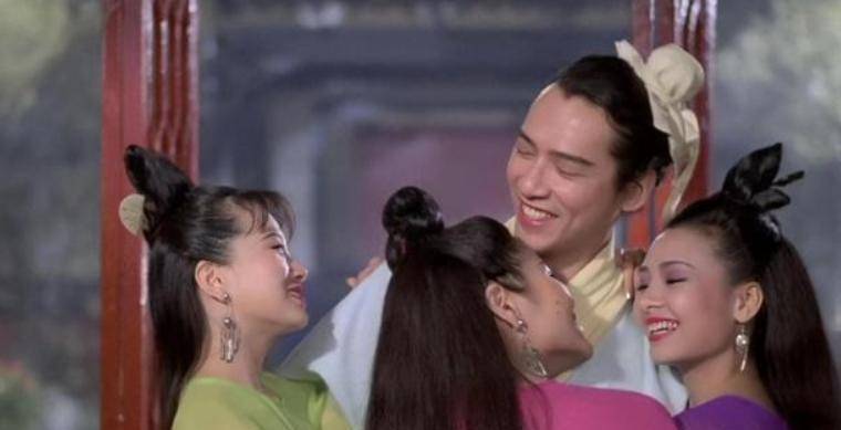 她曾是"三级女王",3年连拍11部三级,如今66岁老得不敢认_李华月_生活