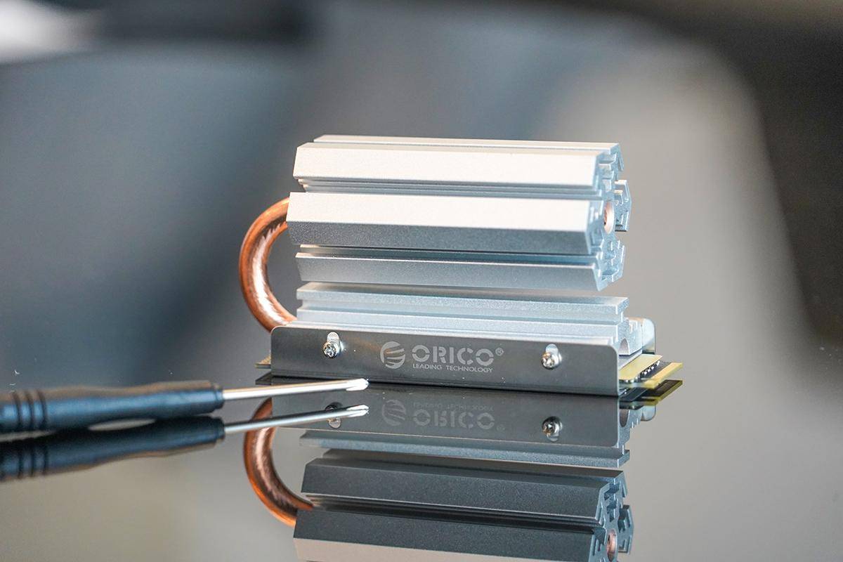 ORIC J-20固态硬盘+M2HS6散热器评测:DIY神器,速度与温度兼顾