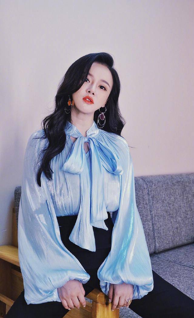 34岁冉莹颖厉害了!162身高穿出2米的气场,网友:太会穿了!