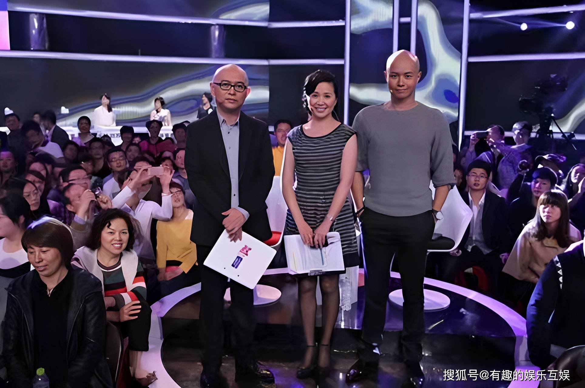 《非诚勿扰》是一档曾经风靡全国的相亲节目,它的主持人和嘉宾都是
