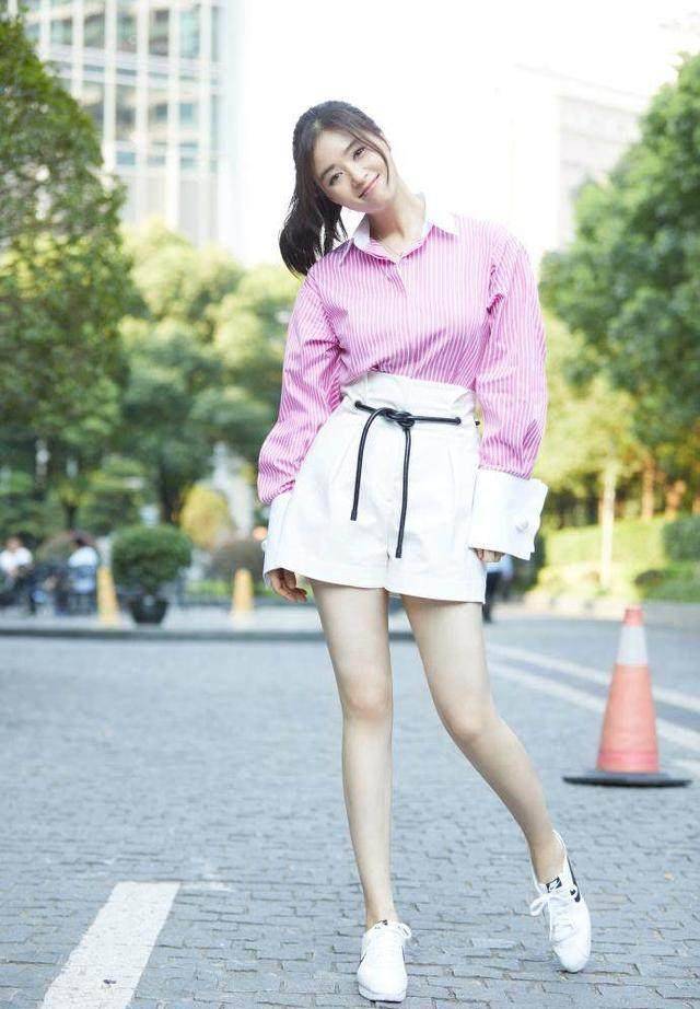 35岁蒋欣瘦下来穿搭造型真美,瘦掉15斤不止,网友:35岁嫩回25岁_减肥