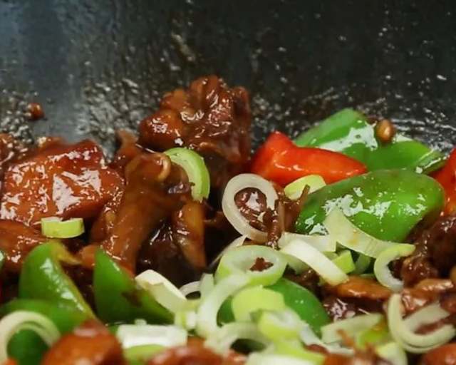 啤酒鸭：鲜香微辣，色泽诱人，一只鸭根本不够吃！(图11)