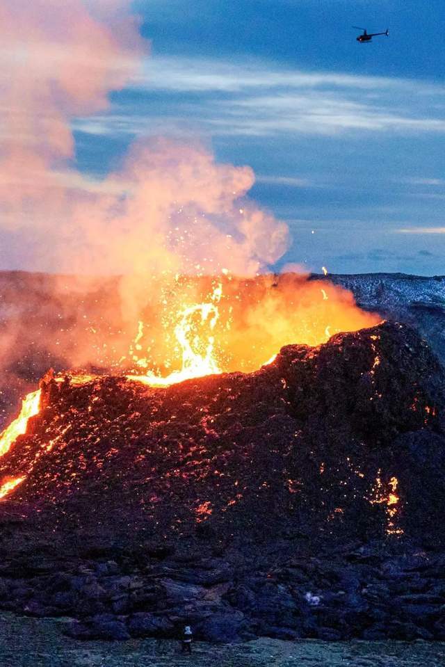 冰岛地震活动频发,火山喷发即将到来,游客却增多,不害怕危险?