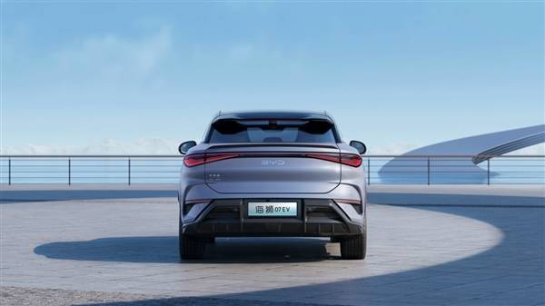 海洋系首款纯电中型SUV！比亚迪海狮07 EV发布：20万起(图4)