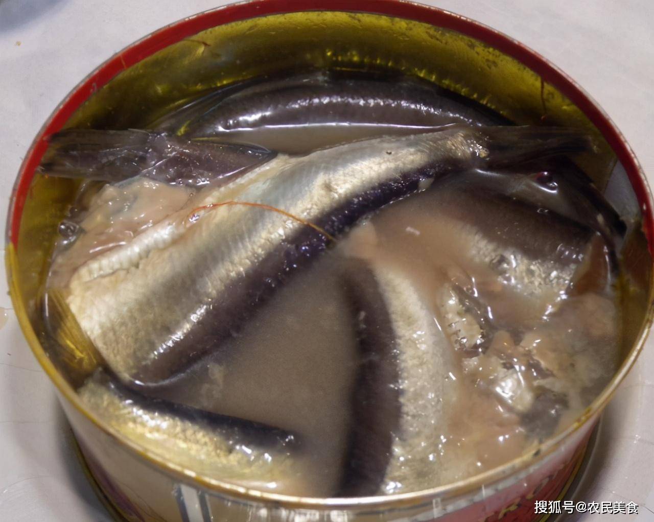 "令人作呕"的食物,鲱鱼罐头不算啥,看到最后一种真是怕了怕了_美食