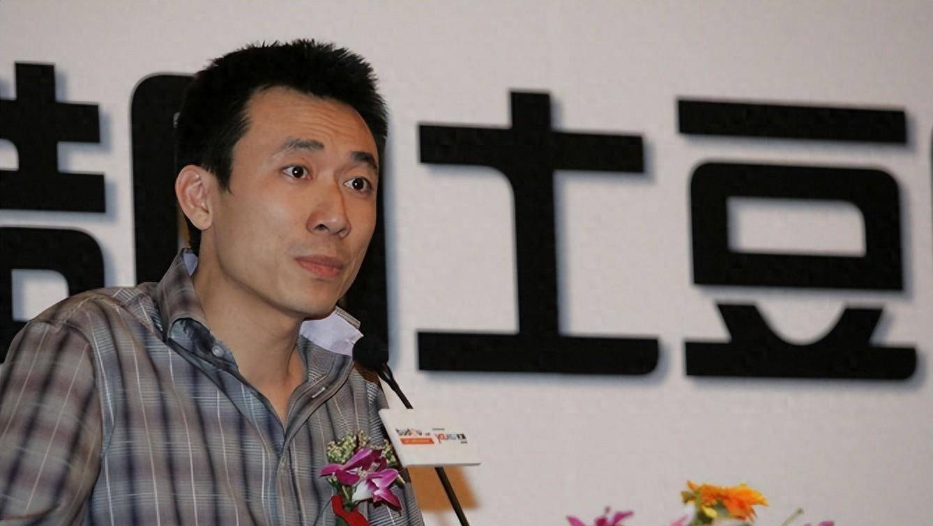 上海主持人杨蕾:与土豆网总裁闪婚闪离,搭档房海燕离开压力大!