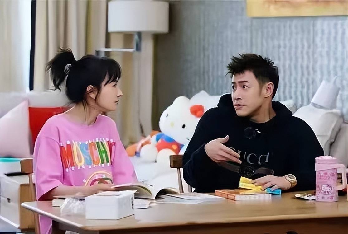 吴昕和演员郑凯传恋情,多次旅游被偶遇,疑在一起很多年了_合作_新疆