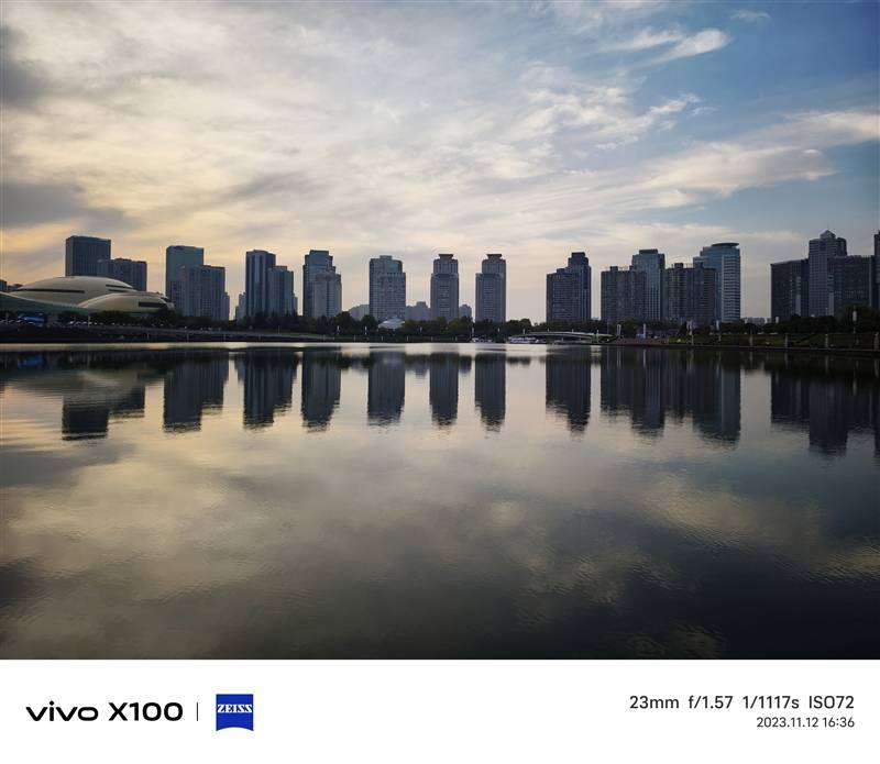潜望长焦不再是超大杯的特权！vivo X100评测：最具性价比的标准版影像旗舰(图18)