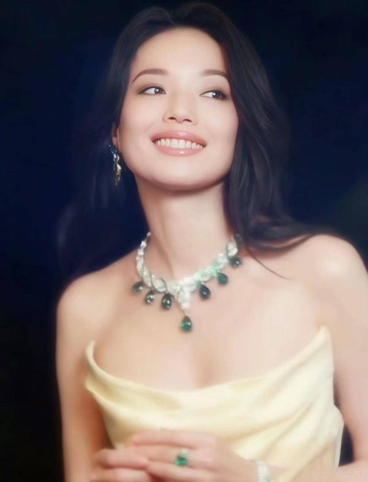 舒淇在宝格丽晚宴上跳热舞太惊艳!