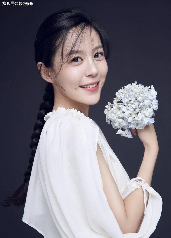 37岁知名女星李金铭高调庆生!