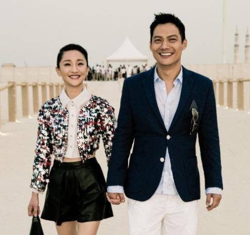 2014年3月8日,周迅和高圣远正式宣布了他们的联系.