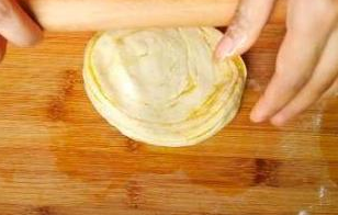 老师傅透露：做饼时加点“它”，做出的饼松软可口，凉了也不硬(图4)