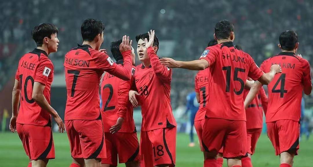 太狂妄!韩国男足太放肆,主教练做嚣张决定,武磊,扬帅霸气回击_韩国队_