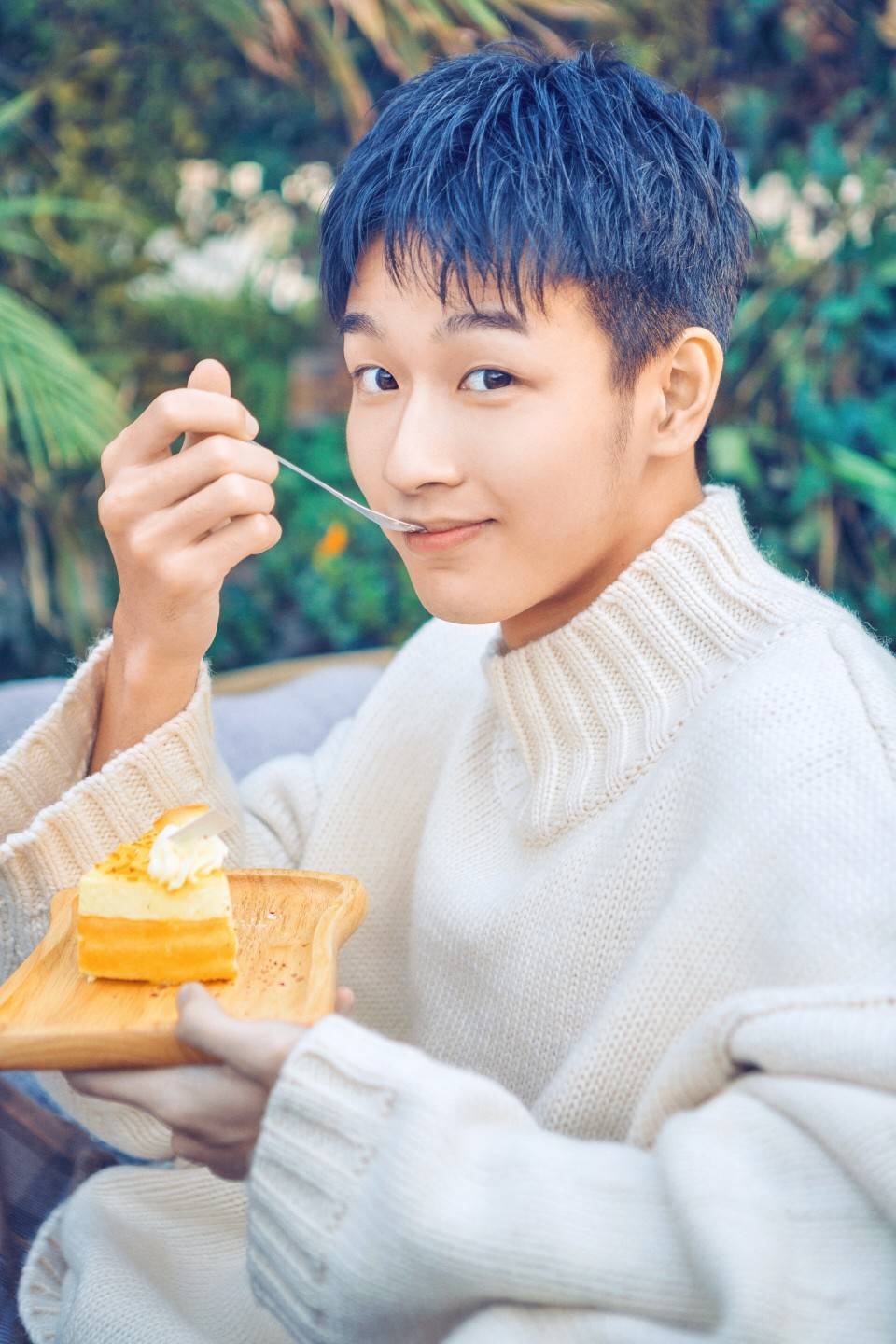 热剧小生暴瘦变形,健康状况引担忧_社交_角色_写真