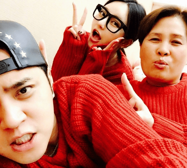 罗志祥发博为母亲庆生,回顾感情生活,却仍不觉得自己有错_周扬青_生日