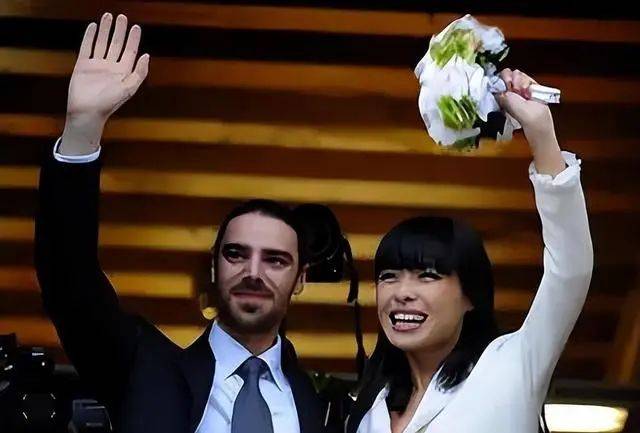 李然:26岁嫁给比利时王子,13年过去了,她如今生活得幸福吗?