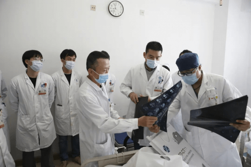 东方肝胆张永杰:以悲悯之心坚守胆道外科方寸战场_手术室_患者_疾病