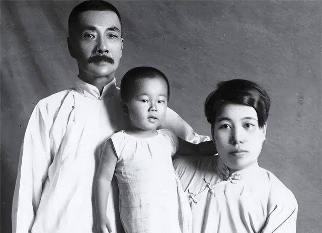 许广平拿出一菜单,丰盛得超出想象_先生_时候_生活