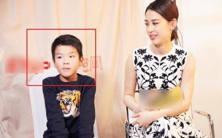 《婆婆和妈妈》已经迎来了第二季中旬的开播阶段,最近几期当中黄圣依