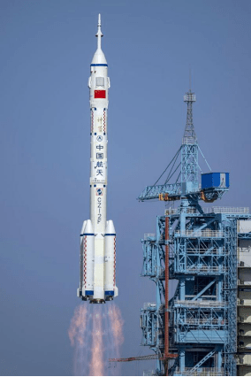 中国航天步履铿锵,骏丰频谱现场见证神舟十七号圆满发射成功_发展