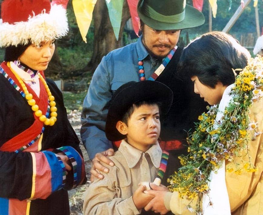 那时拍戏的方超还是小孩子,正是长身体的时候,为了