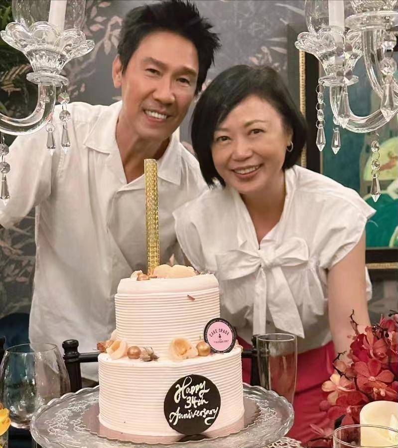 几位新加坡男演员对比,陈之财转行当艺术家,周初明经营