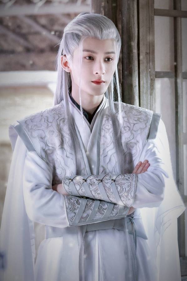 不只王鹤棣,龚俊&罗云熙&檀健次全演甜剧了_图片_来源_微博