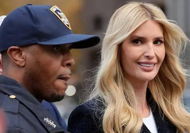 年轻时是人间水蜜桃,现在越来越成熟有韵味像卡戴珊_特朗普_伊万娜