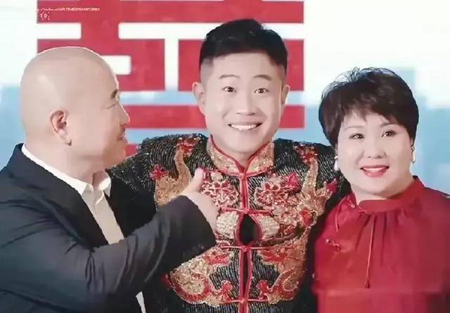 刘能携带娇妻李琳去医院探望孙子,与前妻温美玲无交流