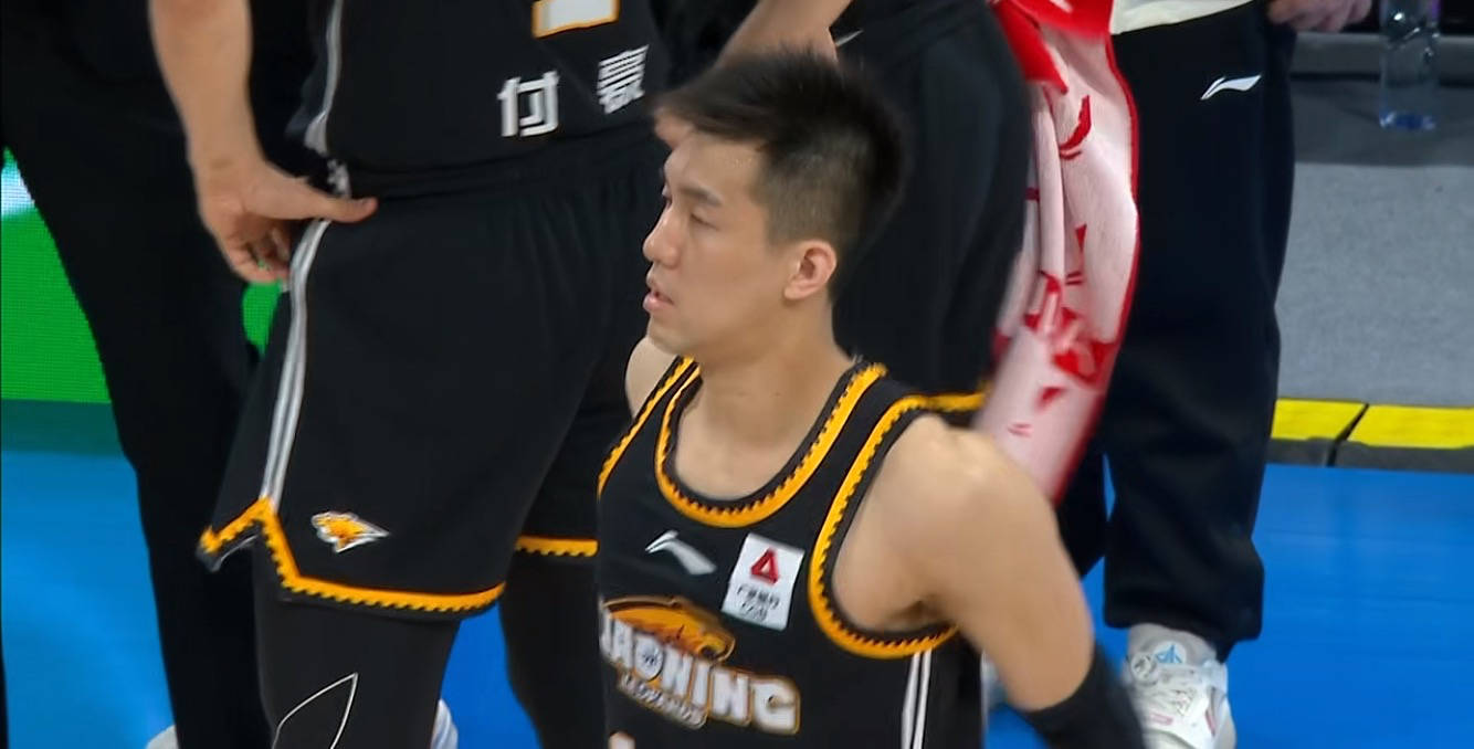 郭艾伦复出,给赵继伟打替补,辽宁男篮满编出战,2 1后卫无缘名单_阶段