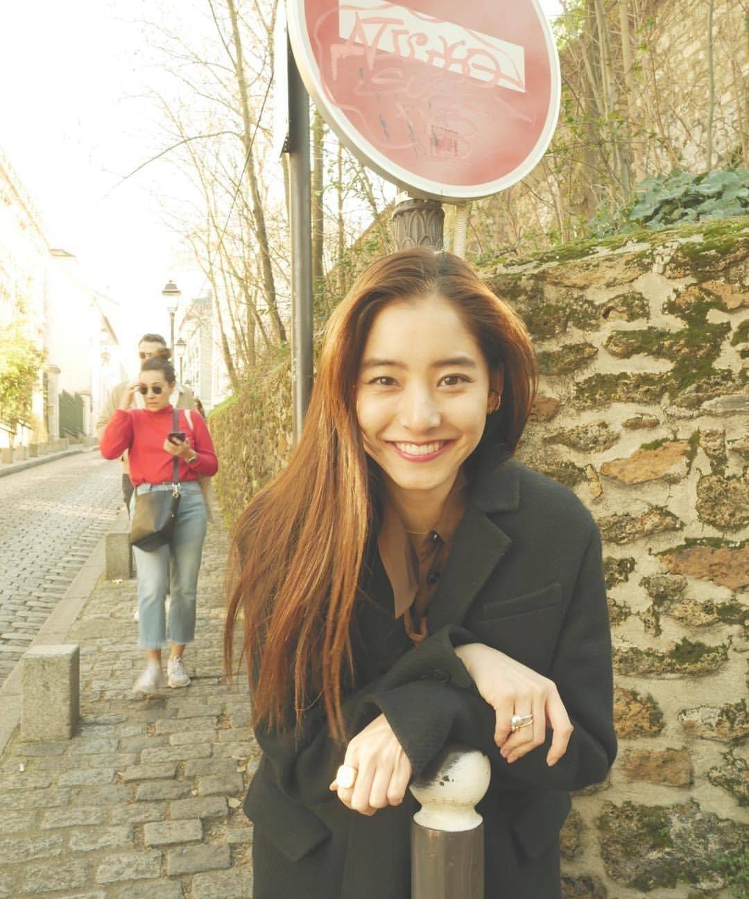 新木优子成为dior国外区大使,混血颜大长腿,衣品更加分!