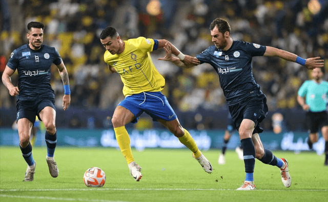 利雅得胜利3-0阿科多 仅差榜首1分_比赛_足球俱乐部_进球