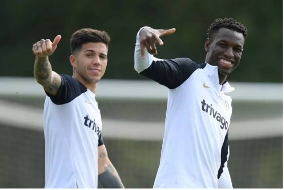 恩佐·费尔南德斯(enzo fernandez)放弃了切尔西队的新闻暗示_比赛