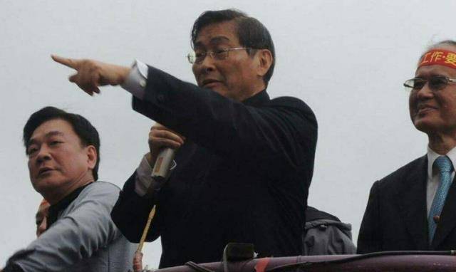 台湾刘焕荣:18岁入竹联帮,身手威震江湖,狱中7年作画救济穷人_黑帮_刘