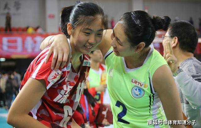 女排1米94副攻王者归来,颜妮接班人浮出水面_中国女排_高意_比赛