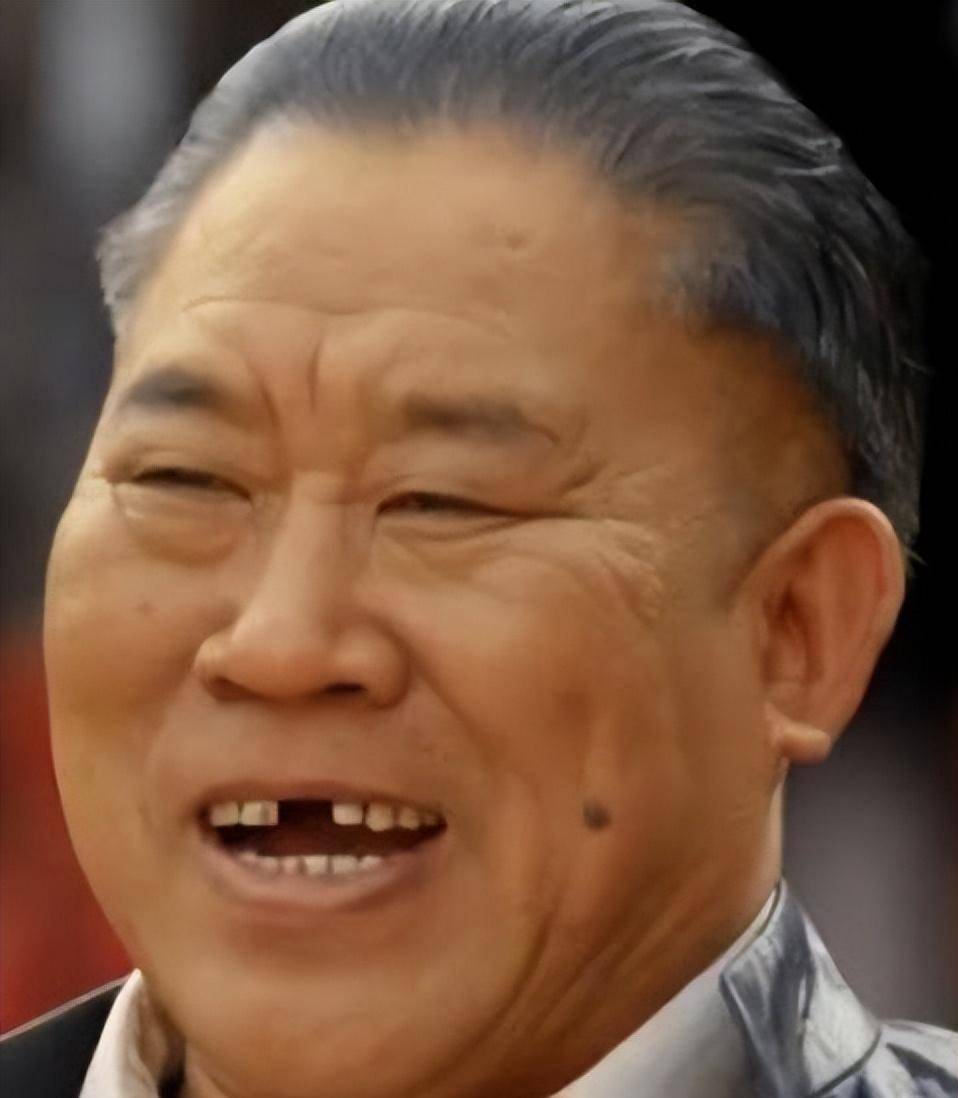 杜旭东突然自曝朋友是圈内人不敢说出姓名,确实不知情_视频_明星_军衔