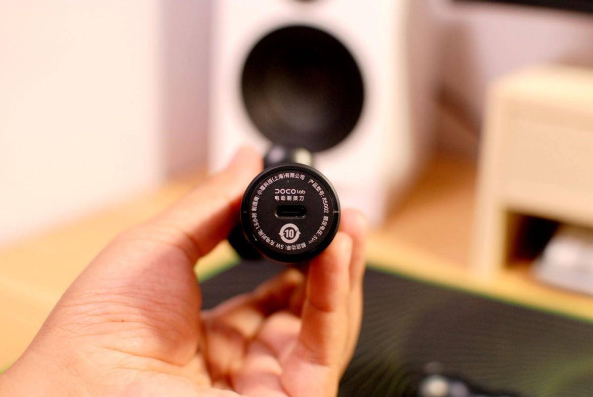 生活优选分享:DOCO黑刃电动剃须刀,剃须让你更净一步