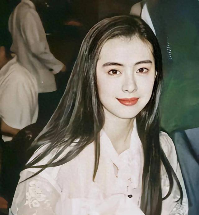 王祖贤遭质疑被富商包养,许常德发文否认:她的财力不需被包养_林建岳