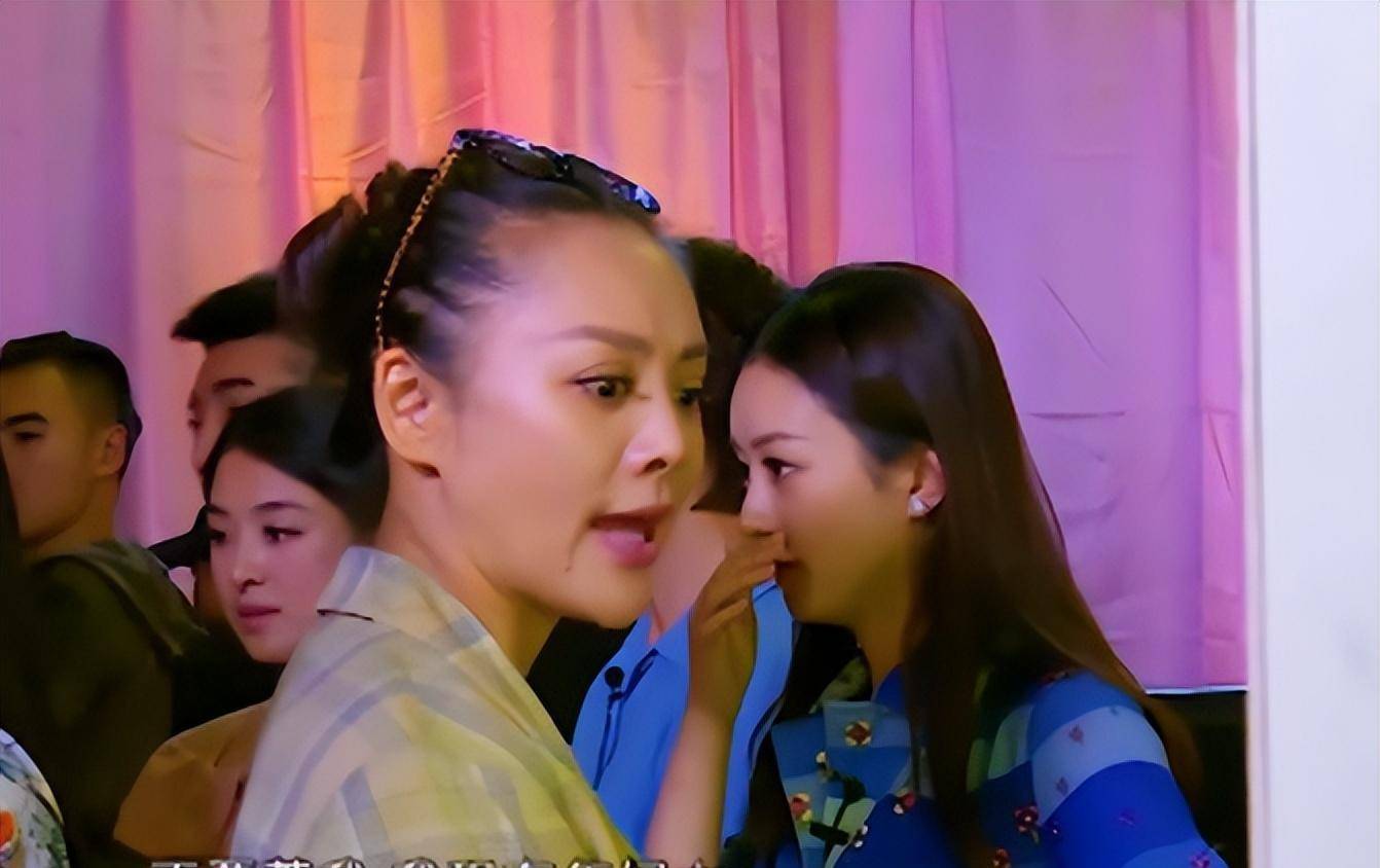 明星尴尬现场名场面,刘亦菲笑容逐渐消失,赵丽颖高情商应对_袁姗姗