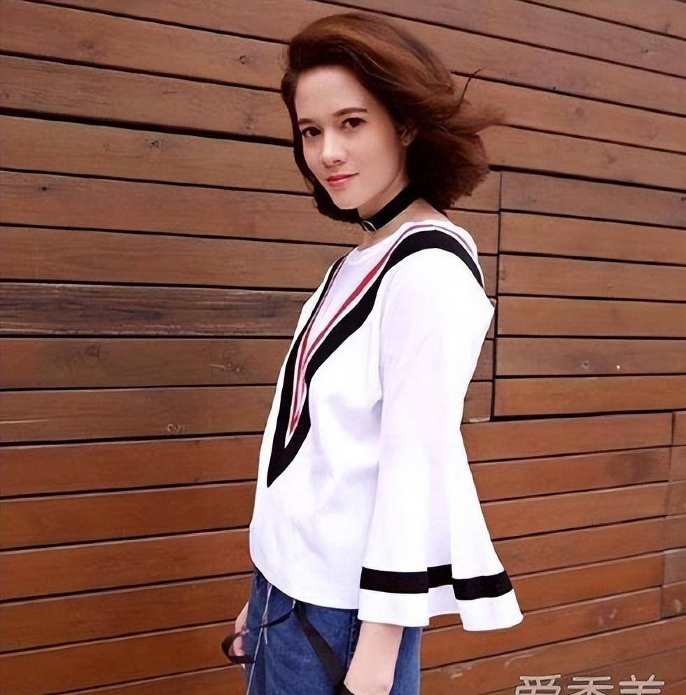 徐嘉雯坐地起价涨片酬,错失《战狼2》女主,让卢靖姗一举成名_吴京