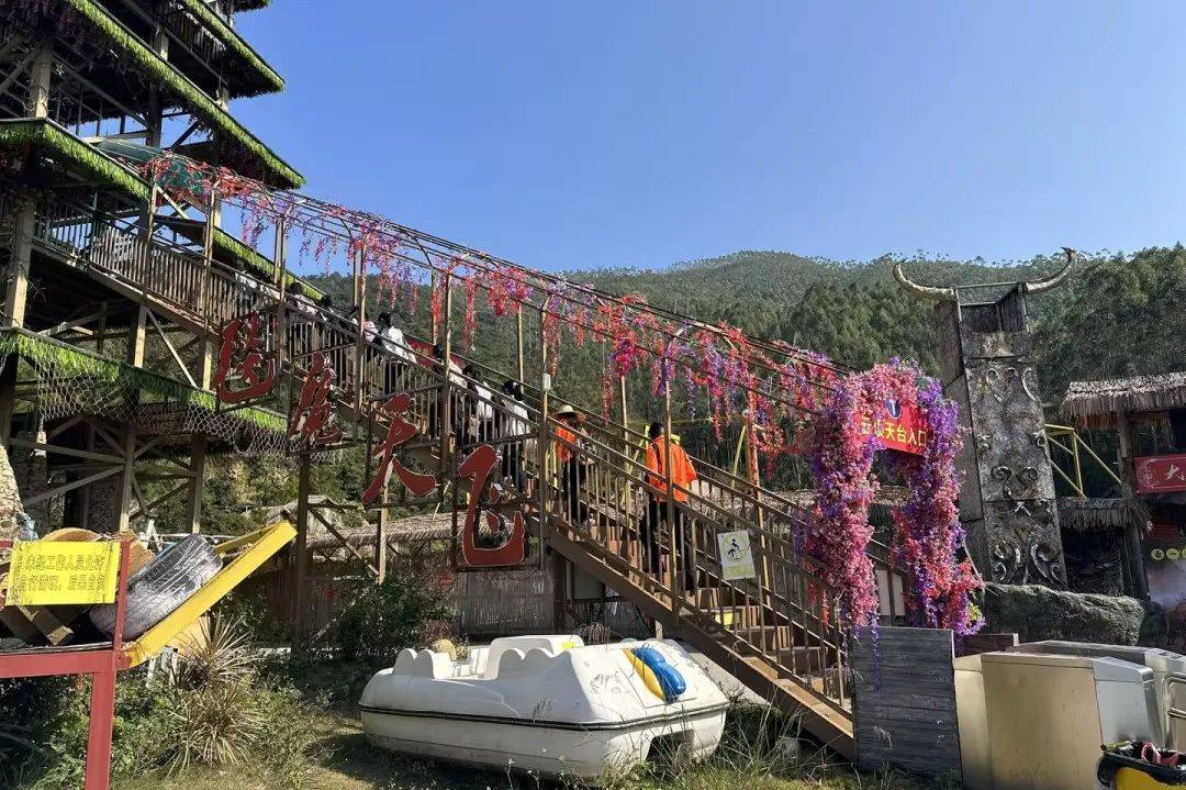 丰顺县东留中学到大宝山开展研学活动_师生_慈孝园_飞天
