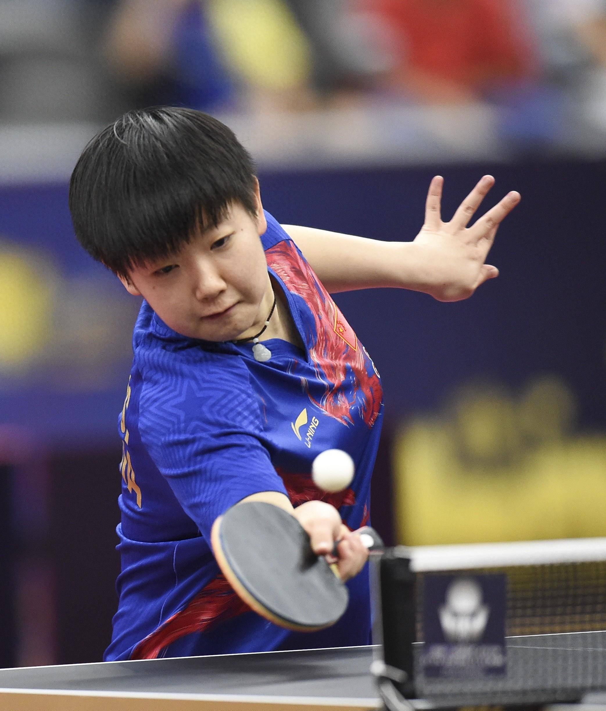 两位国乒选手智慧赢得比赛,孙颖莎获得年度大奖,马龙不会退役_对手