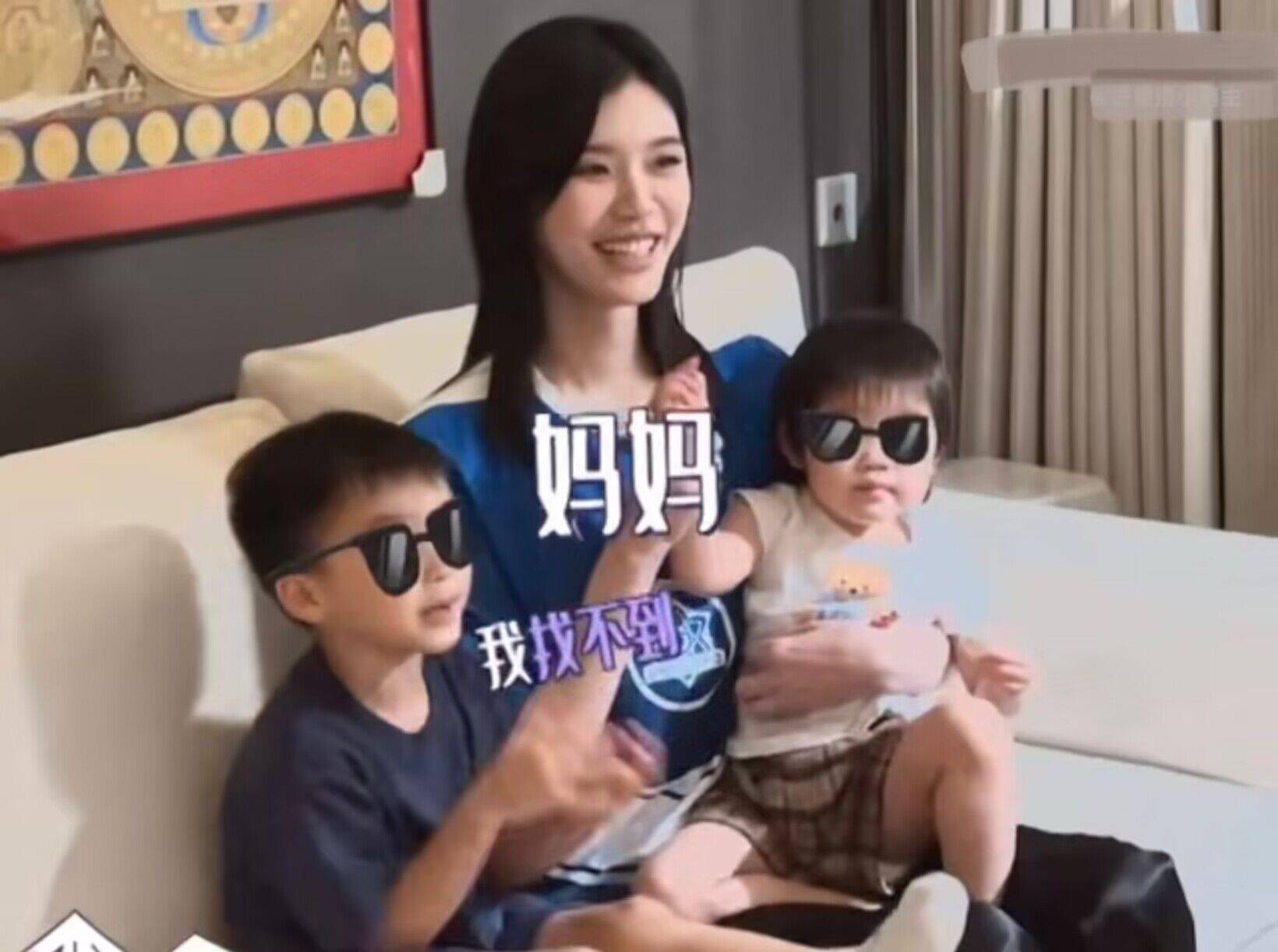 何猷君奚梦瑶孩子正脸曝光!4岁儿子像爸,女儿像妈,合照温馨!