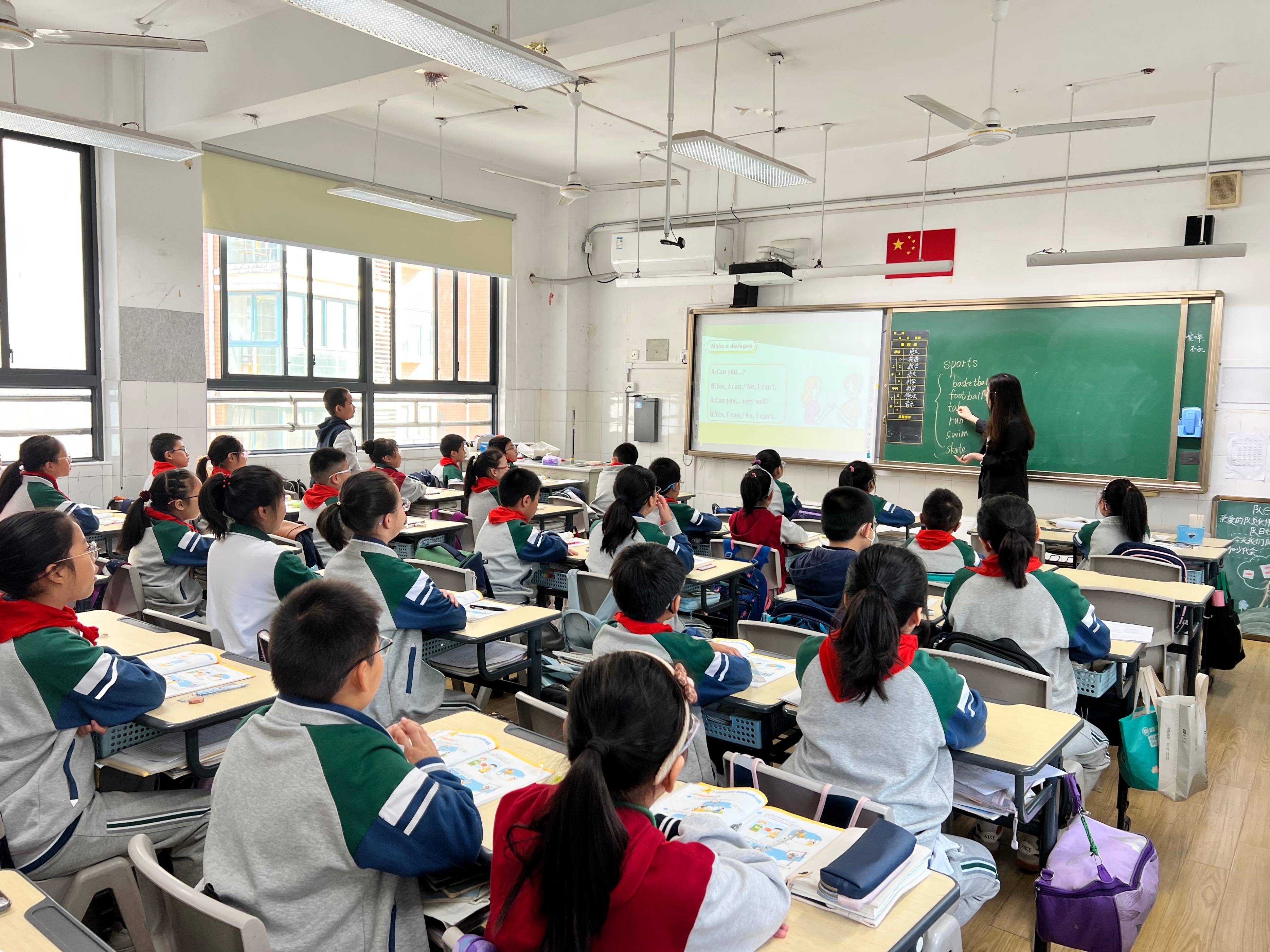 无锡市东林小学推进"三风"建设 打造气质校园