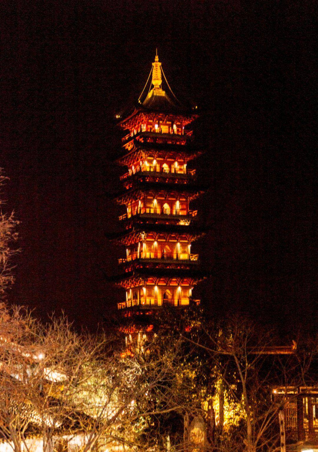 浙江湖州白莲塔——古建筑的历史韵味与文化底蕴_中国_高约_佛像