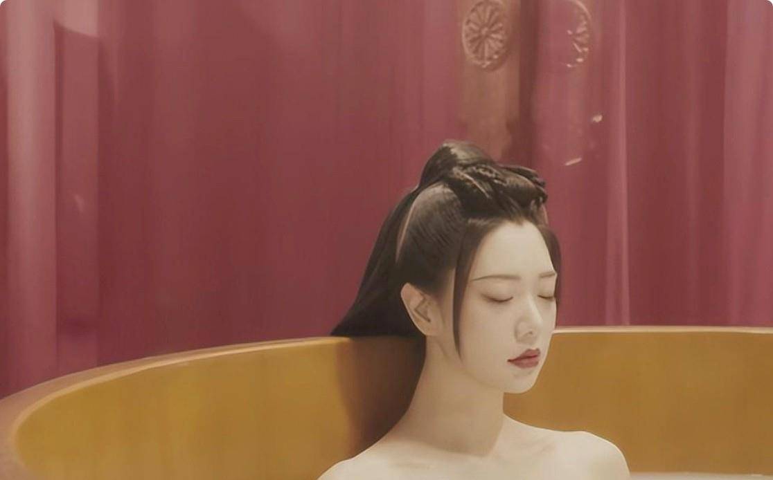 任达华克拉拉出演的烂片,被观众痛骂:直接露肉就行_电影_长安_古装