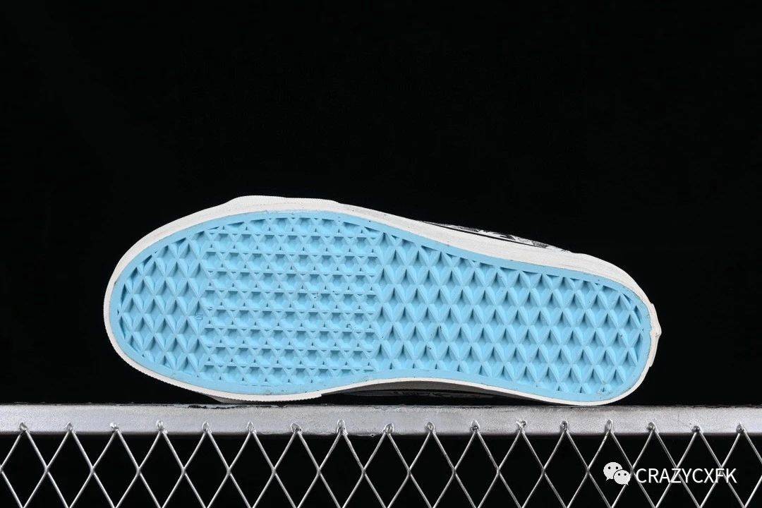 万斯vans sk8 mid x sns 联名黑白涂鸦中帮帆布鞋_图案_沙滩_穿着
