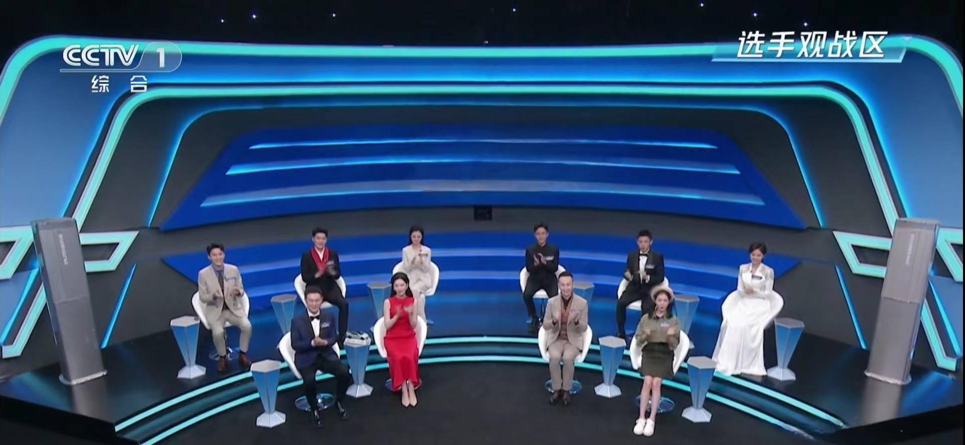 17名专业评委:秦新民,卢一涛,马勇,海霞,张国飞,梁红,景一丹,丁勇,于