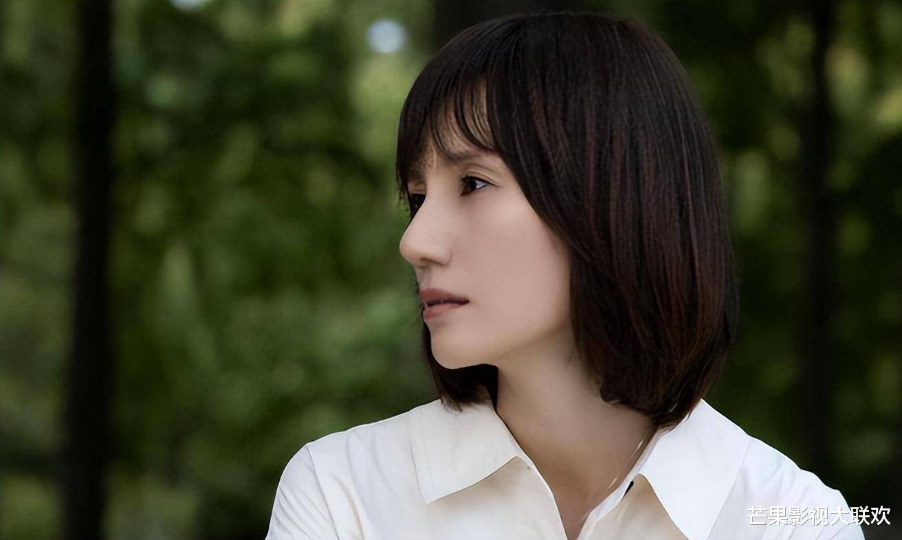 脖子打入6根钢钉1根钢条,依旧要演戏,袁泉的坚守打了多少人的脸_父母